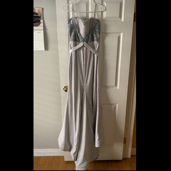 Stunning Portia and Scarlett Evening Dress - Picture 5 of 8